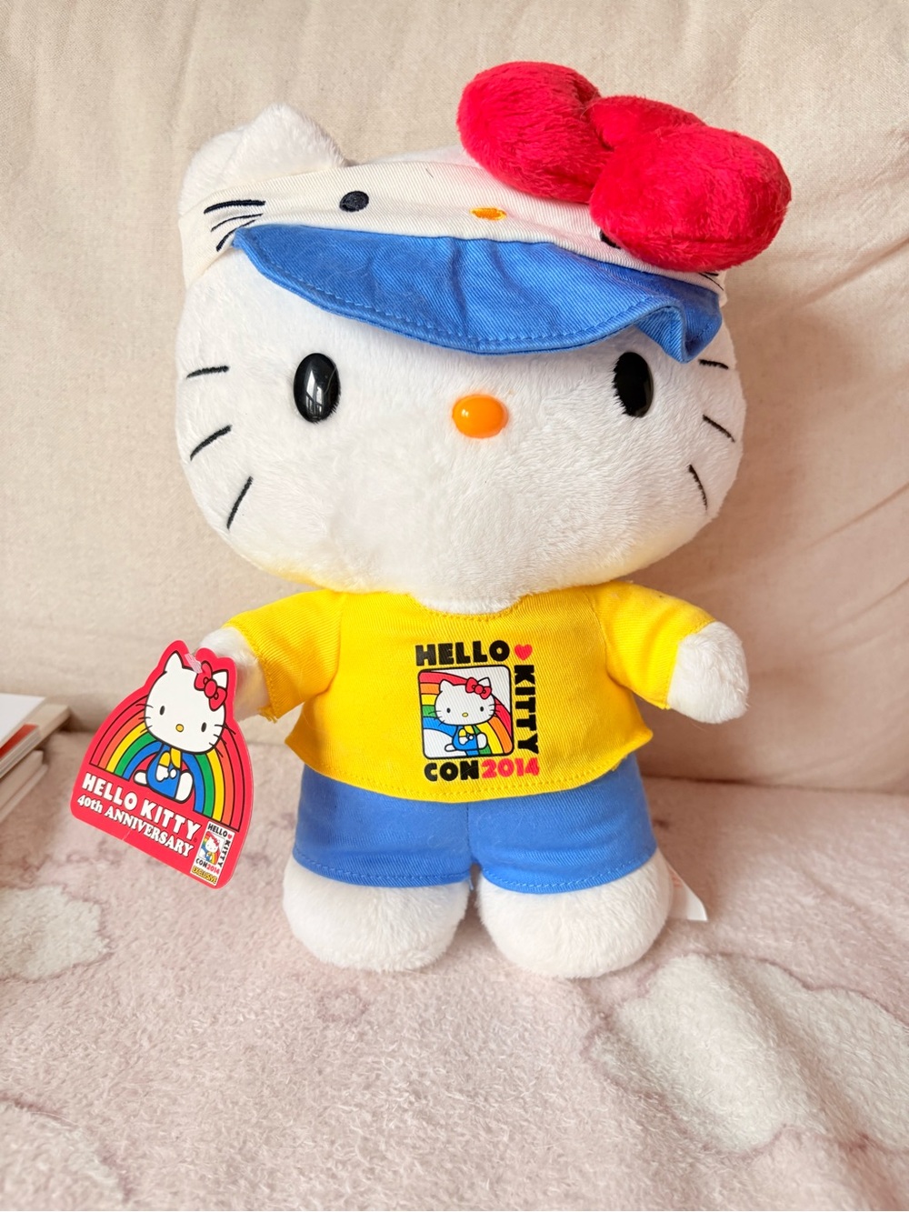 Hello Kitty Plush - Hello Kitty Con 2014 EXCLUSIVE 40th anniversary